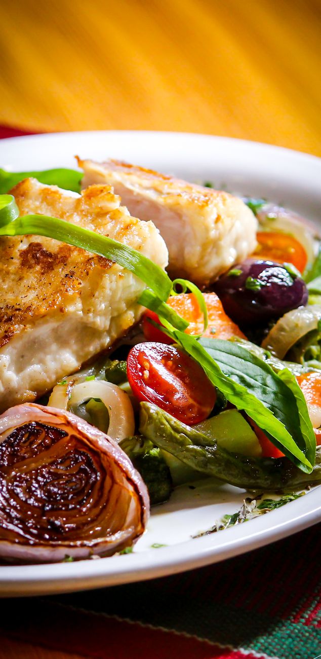 grilled chicken with mediterranean vegetables